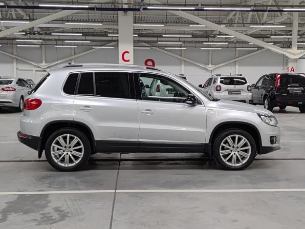 Volkswagen Tiguan I Рестайлинг с пробегом 2013 года, цена 1 190 000 рублей, 211503 км, внедорожник, Автокод Объявления