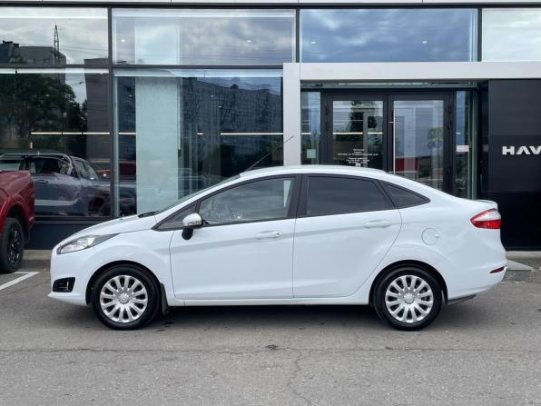 Ford Fiesta Mk6 Рестайлинг с пробегом 2015 года, цена 799 000 рублей, 131194 км, седан, Автокод Объявления