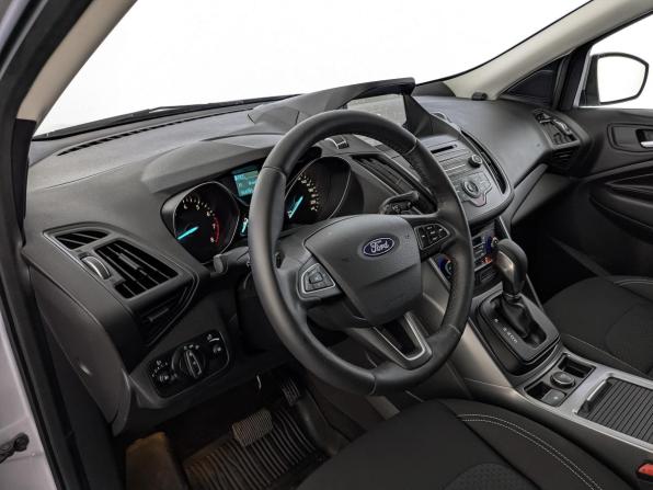 Ford Kuga II Рестайлинг с пробегом 2018 года, цена 1 980 000 рублей, 68784 км, внедорожник, Автокод Объявления