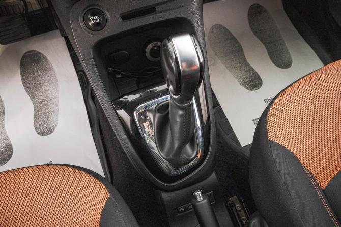 Renault Kaptur I с пробегом 2016 года, цена 1 359 000 рублей, 139800 км, внедорожник, Автокод Объявления
