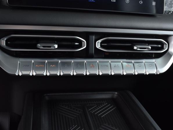 Nissan Frontier Pro с пробегом 2026 года, цена 4 649 995 рублей, 21 км, offers.body_type.unknown, Автокод Объявления