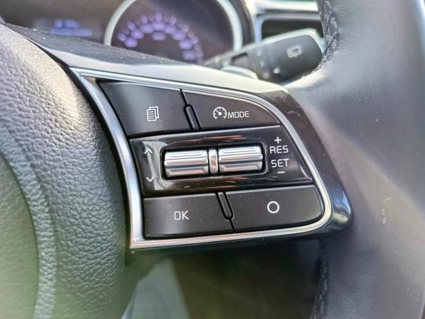 Kia Ceed III с пробегом 2019 года, цена 1 689 995 рублей, 130814 км, хэтчбек, Автокод Объявления