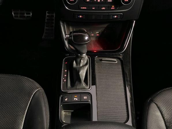 Kia Sorento II Рестайлинг с пробегом 2015 года, цена 2 089 000 рублей, 63026 км, внедорожник, Автокод Объявления