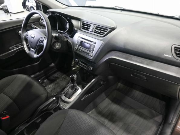 Kia Rio III Рестайлинг с пробегом 2017 года, цена 1 169 900 рублей, 173500 км, седан, Автокод Объявления