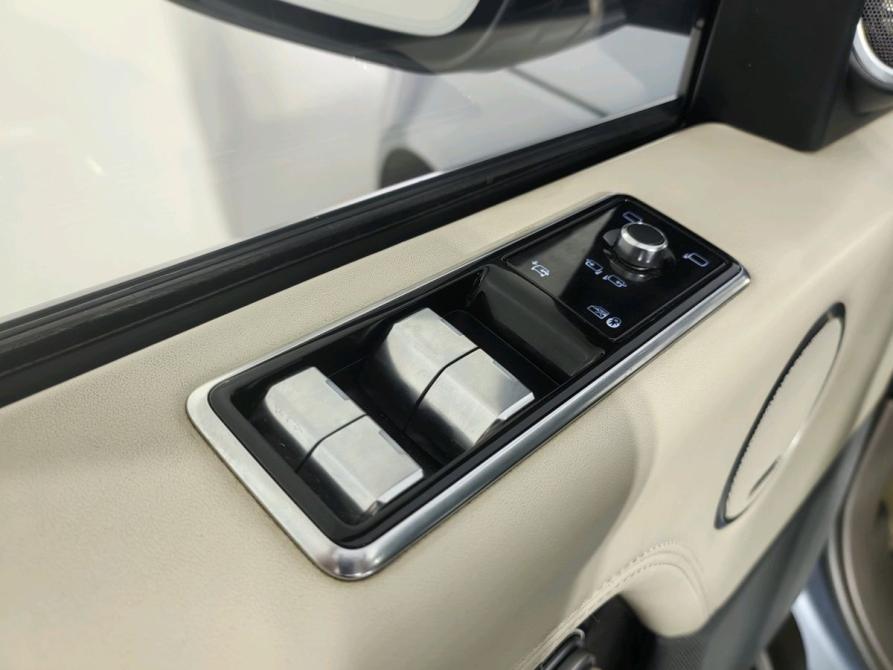 Land Rover Range Rover IV Рестайлинг Санкт-Петербург  - изображение 13
