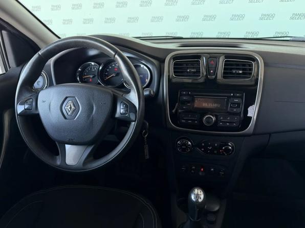 Renault Sandero II с пробегом 2015 года, цена 745 000 рублей, 140716 км, хэтчбек, Автокод Объявления