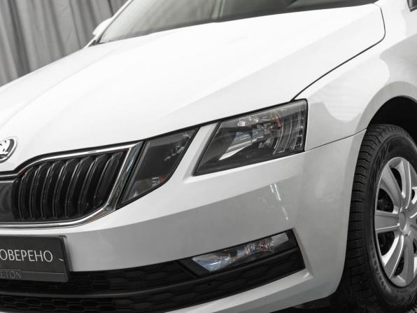 Skoda Octavia III (A7) Рестайлинг с пробегом 2019 года, цена 1 610 000 рублей, 126638 км, лифтбек, Автокод Объявления