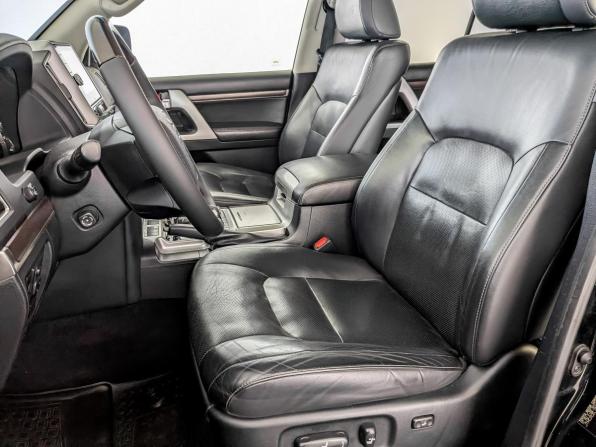 Toyota Land Cruiser 200 Series Рестайлинг 2 с пробегом 2019 года, цена 5 200 000 рублей, 253525 км, внедорожник, Автокод Объявления