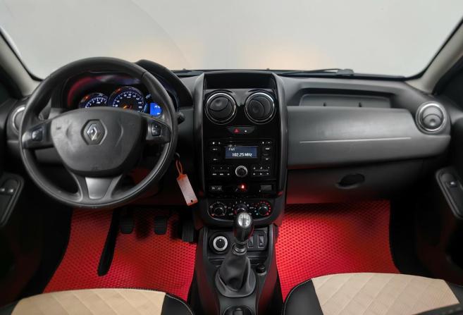 Renault Duster I Рестайлинг с пробегом 2015 года, цена 1 197 000 рублей, 140611 км, внедорожник, Автокод Объявления