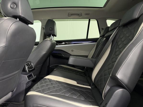 Volkswagen ID.6 с пробегом 2023 года, цена 3 850 000 рублей, 62000 км, внедорожник, Автокод Объявления
