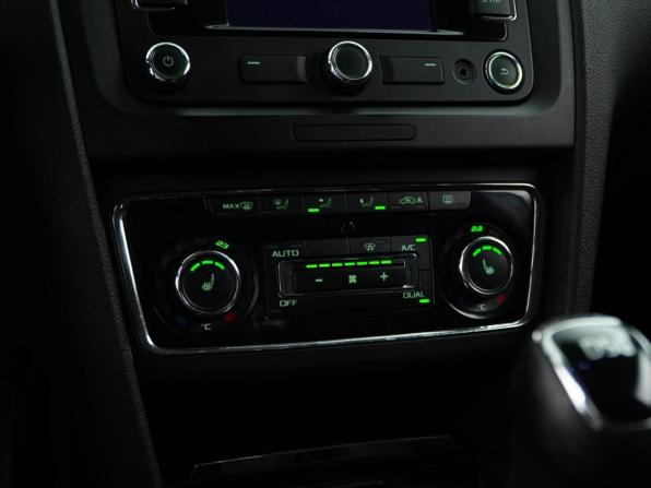 Skoda Superb II Рестайлинг с пробегом 2013 года, цена 1 099 050 рублей, 164810 км, лифтбек, Автокод Объявления