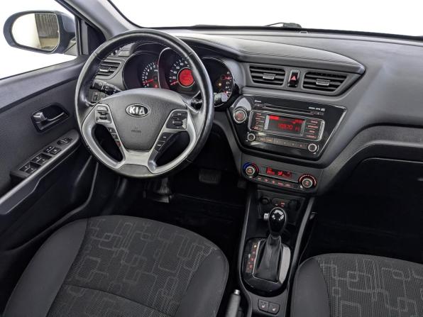 Kia Rio III Рестайлинг с пробегом 2017 года, цена 1 250 000 рублей, 93900 км, хэтчбек, Автокод Объявления