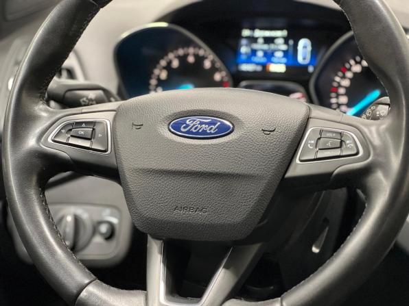 Ford Kuga II Рестайлинг с пробегом 2019 года, цена 1 980 000 рублей, 45000 км, внедорожник, Автокод Объявления
