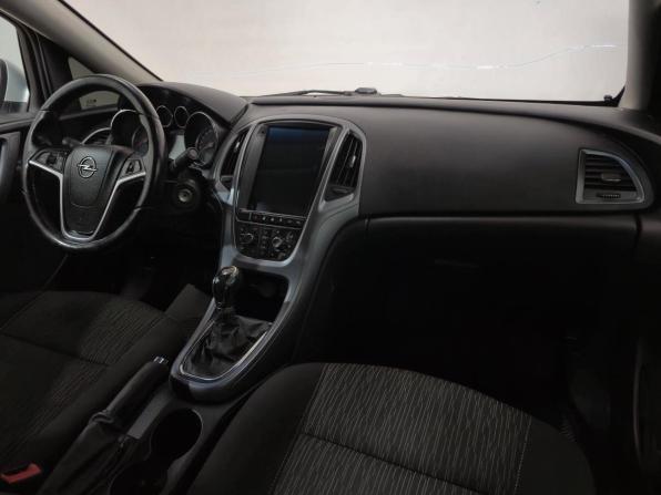 Opel Astra J Рестайлинг с пробегом 2013 года, цена 680 000 рублей, 202375 км, седан, Автокод Объявления