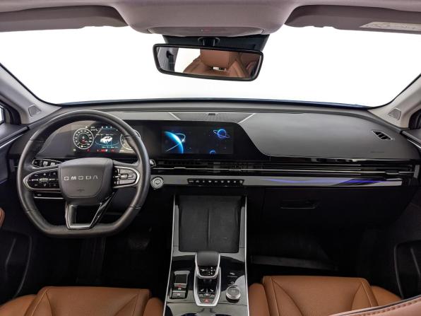 Omoda C5 I с пробегом 2023 года, цена 1 600 000 рублей, 97199 км, внедорожник, Автокод Объявления