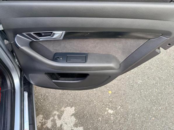 Audi A6 III (C6) Рестайлинг с пробегом 2010 года, цена 970 000 рублей, 277039 км, седан, Автокод Объявления