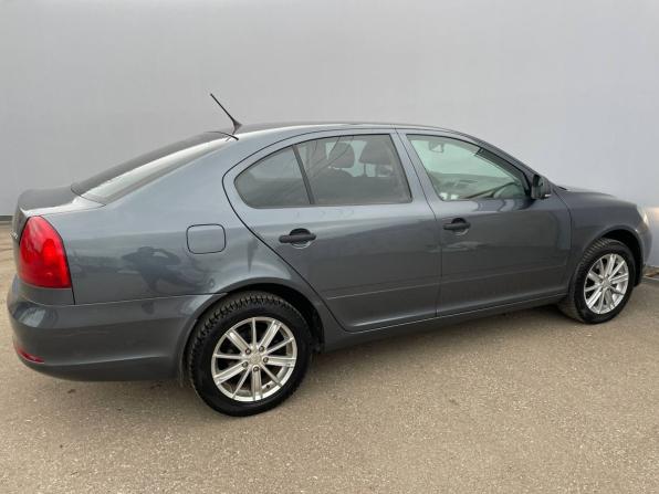 Skoda Octavia II (A5) Рестайлинг с пробегом 2011 года, цена 585 000 рублей, 265655 км, лифтбек, Автокод Объявления