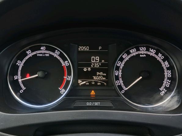 Skoda Rapid I Рестайлинг с пробегом 2018 года, цена 1 350 000 рублей, 76020 км, лифтбек, Автокод Объявления