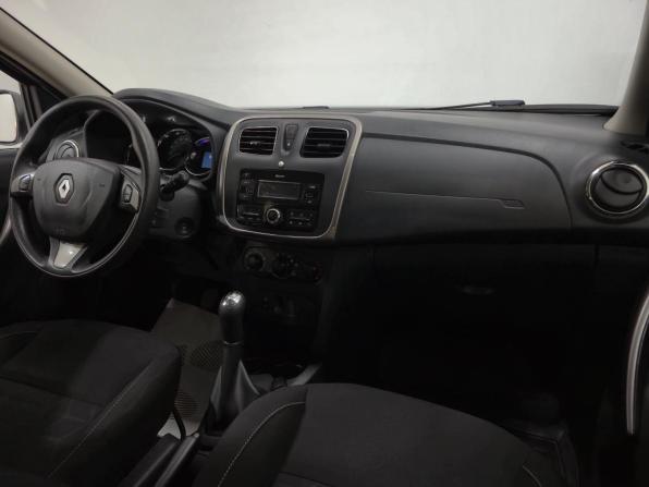 Renault Sandero II с пробегом 2017 года, цена 1 060 000 рублей, 59233 км, хэтчбек, Автокод Объявления