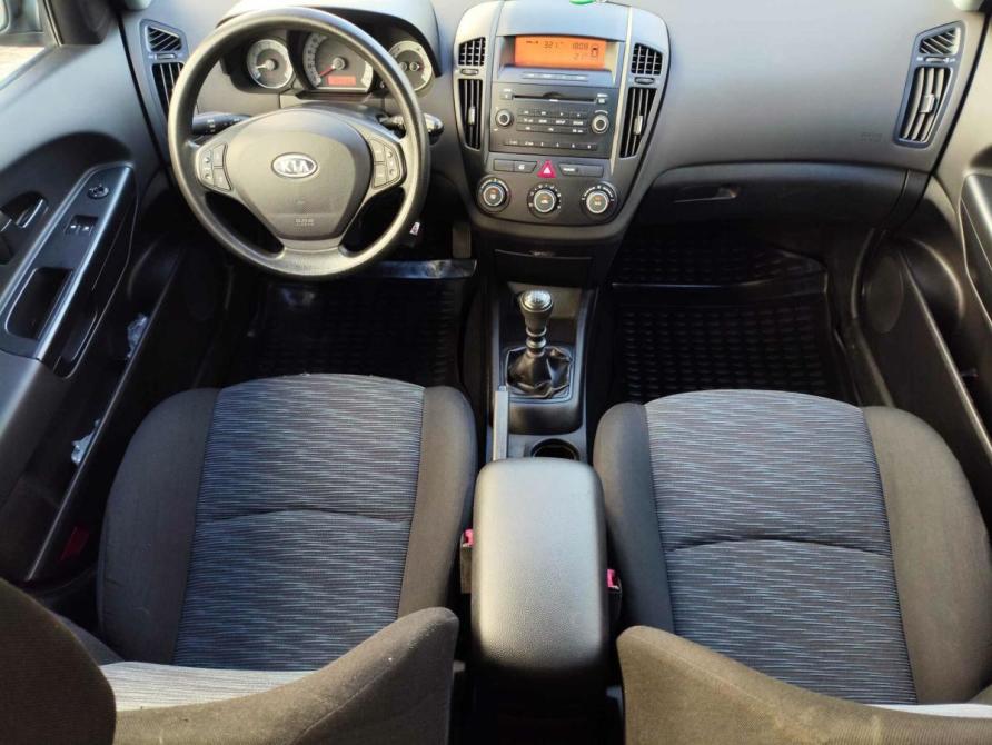 Kia Ceed I Санкт-Петербург  - изображение 17