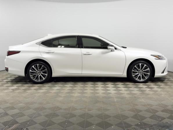 Lexus ES VII с пробегом 2021 года, цена 3 463 100 рублей, 93475 км, седан, Автокод Объявления
