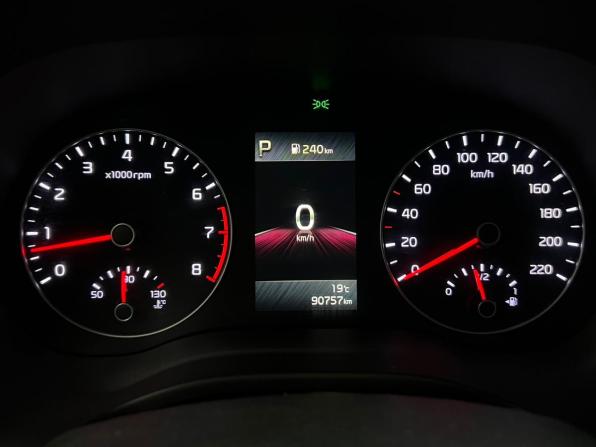 Kia Rio IV Рестайлинг с пробегом 2021 года, цена 1 640 000 рублей, 90735 км, седан, Автокод Объявления