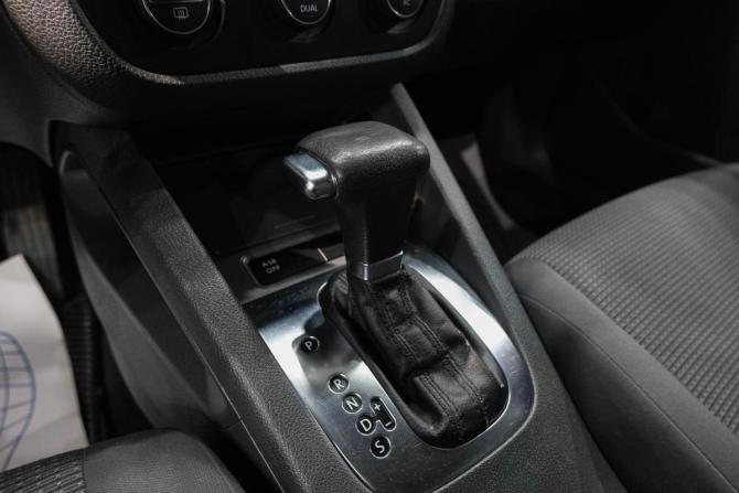 Volkswagen Jetta V с пробегом 2009 года, цена 739 000 рублей, 215000 км, седан, Автокод Объявления