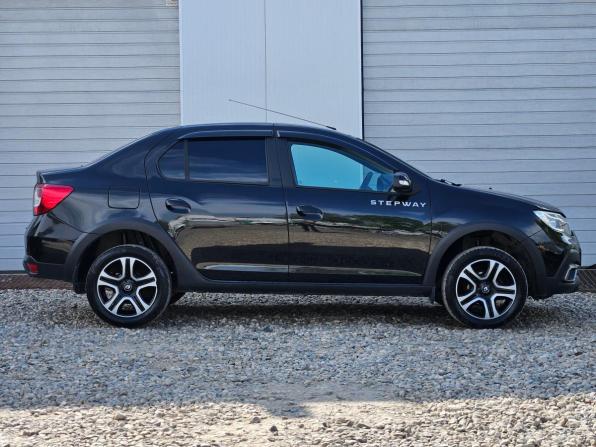 Renault Logan II Рестайлинг с пробегом 2019 года, цена 1 250 000 рублей, 46000 км, седан, Автокод Объявления