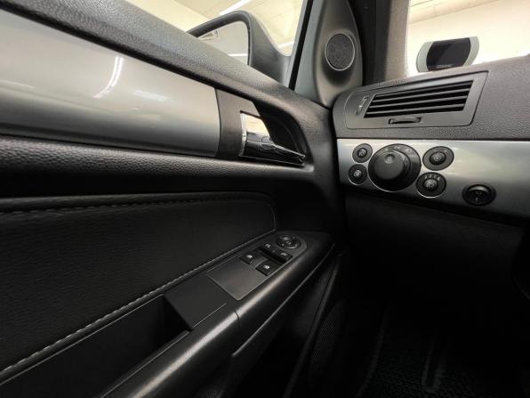 Opel Astra H Рестайлинг с пробегом 2010 года, цена 699 000 рублей, 198640 км, хэтчбек, Автокод Объявления