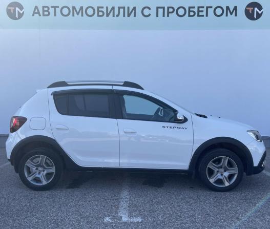 Renault Sandero II Рестайлинг с пробегом 2021 года, цена 1 210 400 рублей, 54371 км, хэтчбек, Автокод Объявления