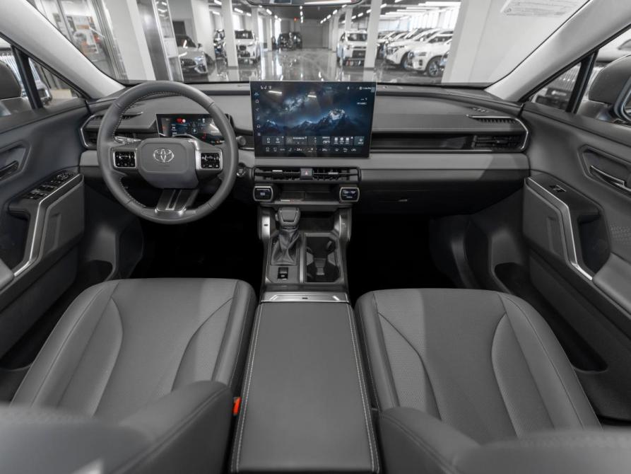Toyota RAV4 VI (XA60) Москва  - изображение 8
