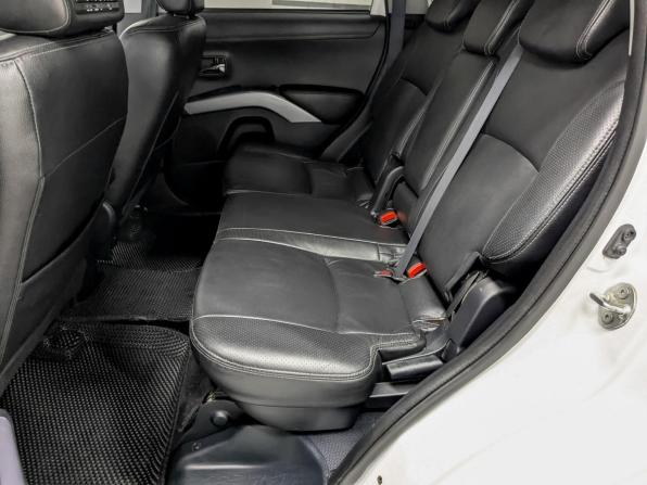 Mitsubishi Outlander II Рестайлинг с пробегом 2011 года, цена 1 500 000 рублей, 202648 км, внедорожник, Автокод Объявления