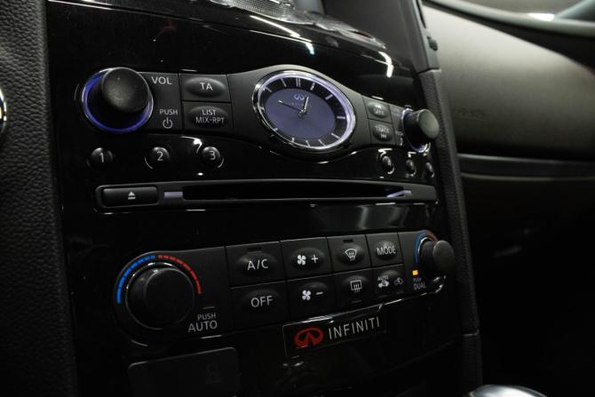 Infiniti QX70 с пробегом 2015 года, цена 3 129 000 рублей, 109386 км, внедорожник, Автокод Объявления
