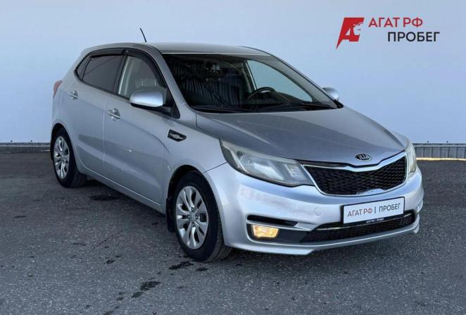 Kia Rio III Рестайлинг с пробегом 2016 года, цена 997 000 рублей, 107466 км, хэтчбек, Автокод Объявления