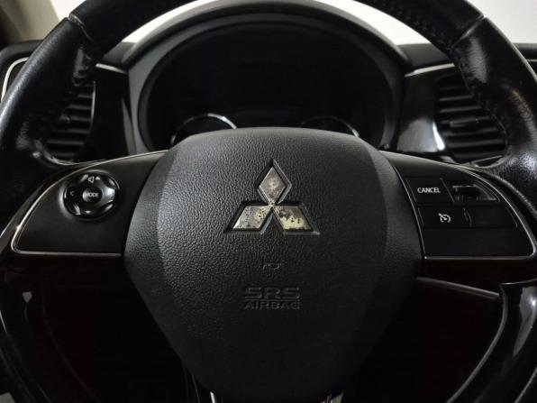 Mitsubishi Outlander III Рестайлинг 2 с пробегом 2016 года, цена 1 365 000 рублей, 294901 км, внедорожник, Автокод Объявления