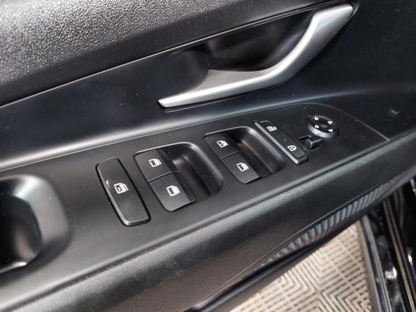 Hyundai Elantra VII (CN7) с пробегом 2022 года, цена 1 790 000 рублей, 59750 км, седан, Автокод Объявления