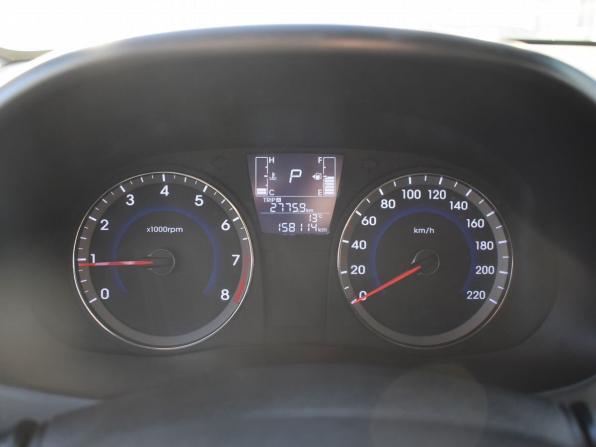 Hyundai Solaris I Рестайлинг с пробегом 2015 года, цена 794 000 рублей, 158114 км, хэтчбек, Автокод Объявления