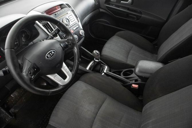 Kia Ceed I Рестайлинг с пробегом 2011 года, цена 529 000 рублей, 256500 км, хэтчбек, Автокод Объявления