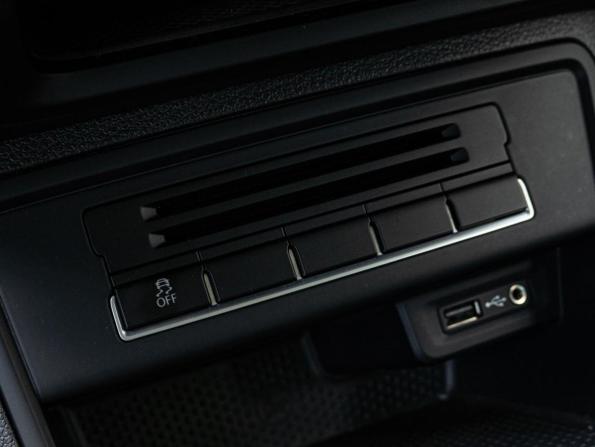 Volkswagen Tiguan I Рестайлинг с пробегом 2016 года, цена 2 090 000 рублей, 140490 км, внедорожник, Автокод Объявления