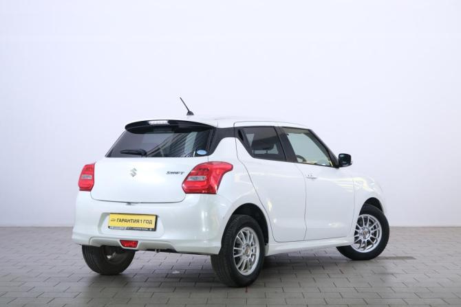 Suzuki Swift V с пробегом 2018 года, цена 1 199 000 рублей, 122000 км, хэтчбек, Автокод Объявления