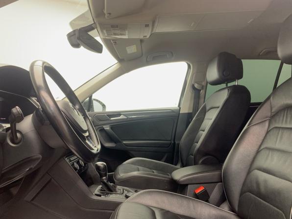 Volkswagen Tiguan II с пробегом 2018 года, цена 2 299 000 рублей, 159626 км, внедорожник, Автокод Объявления