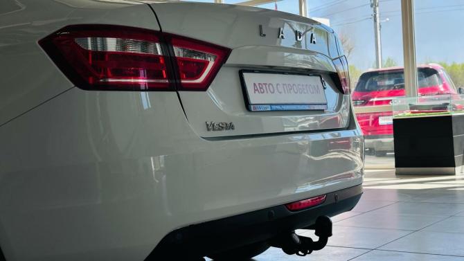 Lada (ВАЗ) Vesta I с пробегом 2017 года, цена 680 000 рублей, 128000 км, седан, Автокод Объявления