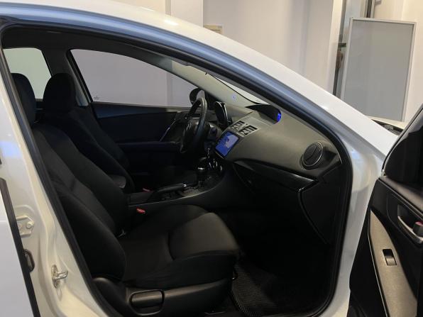 Mazda 3 II (BL) Рестайлинг с пробегом 2012 года, цена 955 000 рублей, 181376 км, седан, Автокод Объявления