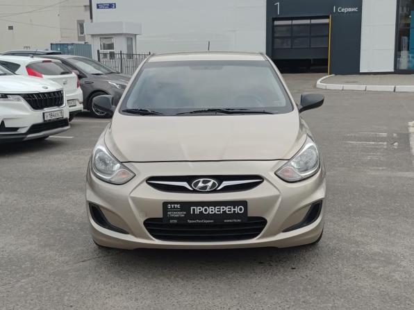 Hyundai Solaris I с пробегом 2014 года, цена 725 000 рублей, 153318 км, хэтчбек, Автокод Объявления