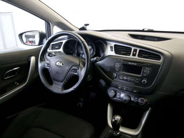 Kia Ceed II с пробегом 2014 года, цена 850 000 рублей, 91621 км, хэтчбек, Автокод Объявления