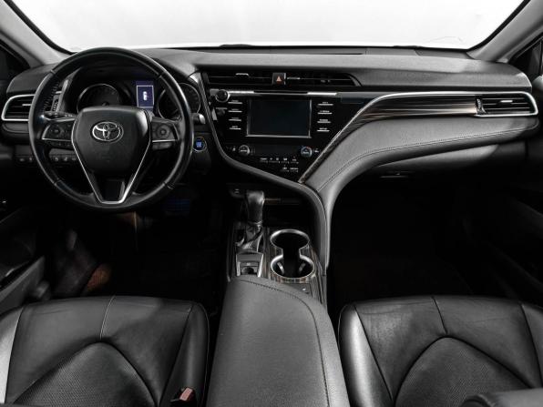 Toyota Camry VIII (XV70) с пробегом 2018 года, цена 2 116 700 рублей, 178081 км, седан, Автокод Объявления