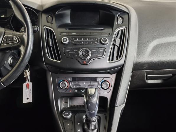 Ford Focus III Рестайлинг с пробегом 2015 года, цена 947 000 рублей, 104413 км, хэтчбек, Автокод Объявления