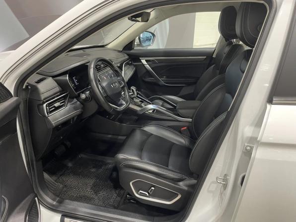 Geely Atlas Pro с пробегом 2023 года, цена 1 895 000 рублей, 80930 км, внедорожник, Автокод Объявления