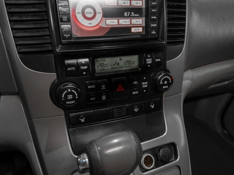 Kia Carnival II Москва  - изображение 19