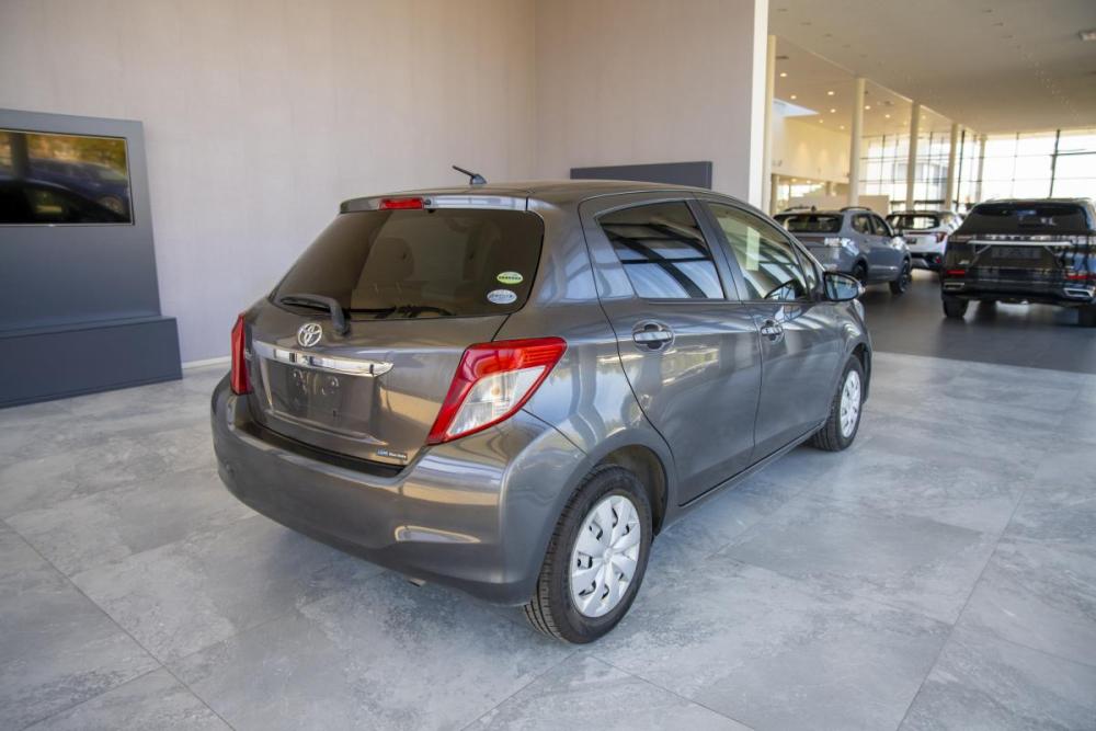 Toyota Vitz III (XP130) Ростов-на-Дону  - изображение 6